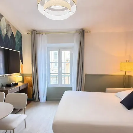 Apartament La Paloma -2 Bdr - 1min Palais & Port *